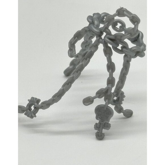 Monster High Doll Twyla Getting Ghostly Silver Chain Belt Accessory - Picture 3 of 3